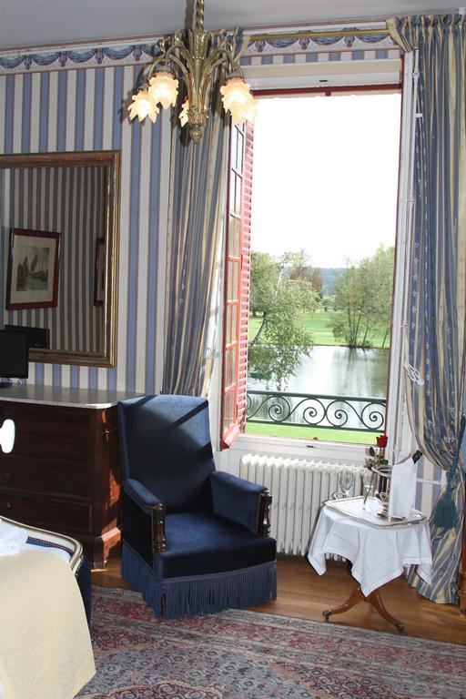 Chateau Du Breuil Gevrolles Room photo