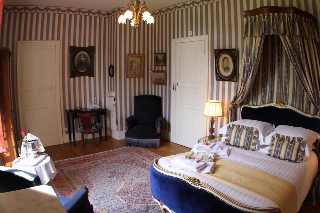 Chateau Du Breuil Gevrolles Room photo