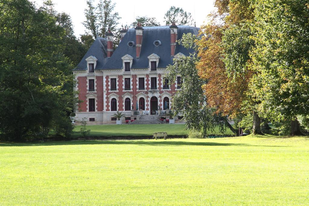 Chateau Du Breuil Gevrolles Exterior photo