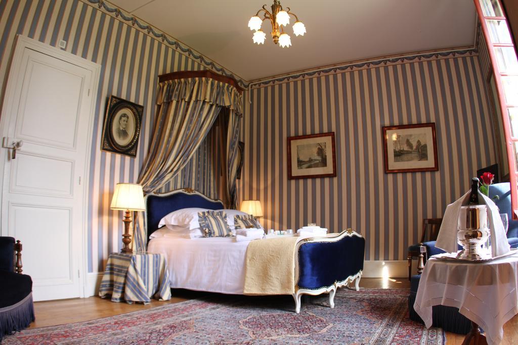 Chateau Du Breuil Gevrolles Room photo