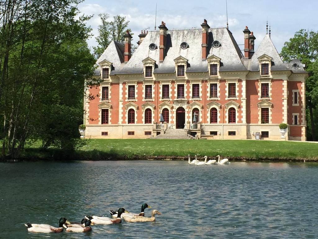 Chateau Du Breuil Gevrolles Exterior photo
